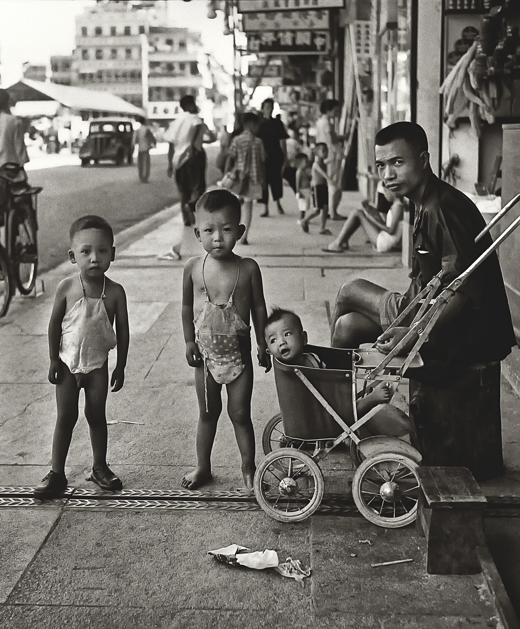 Portrait of Hong Kong by Fan Ho | Exhibition @ Blue Lotus